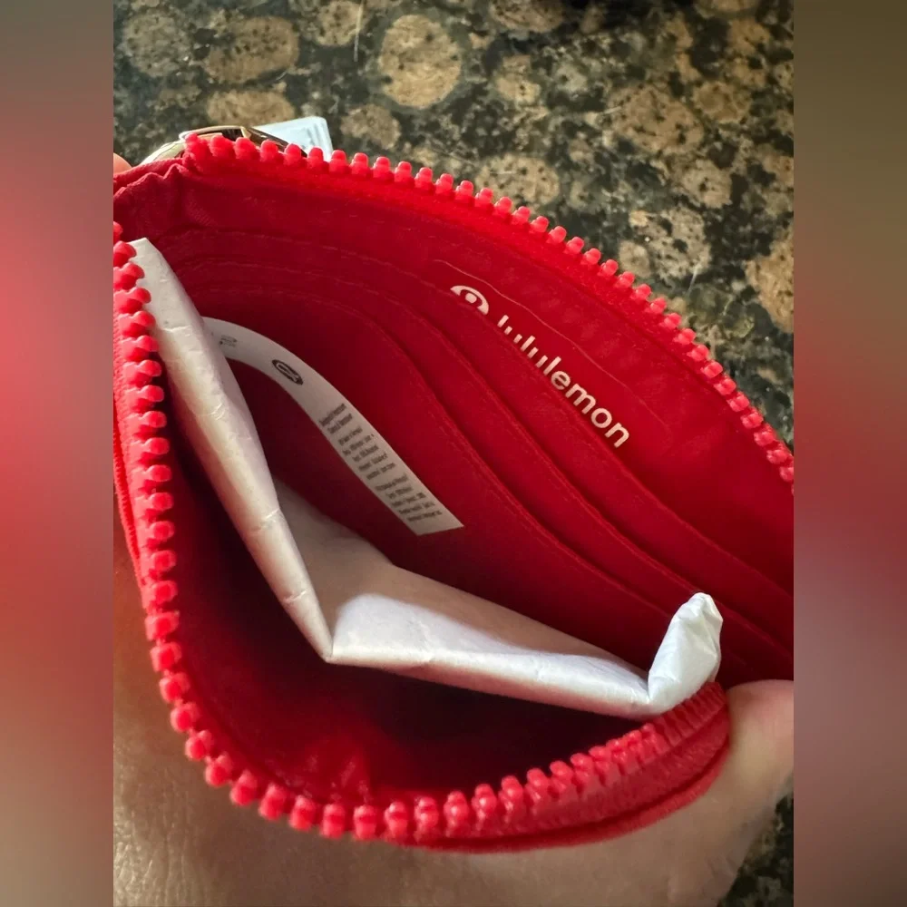 NWT Lululemon Red Card Pouch - Picture 4 of 4